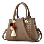 2025 Fashion Girl Purses Square Wide Strap Chain Crossbody Bag Womens Lady Custom Handbags