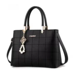 Trendy Luxury Black Handbag with Pearl Charm - Fashionable Ladies Tote Bag 2026